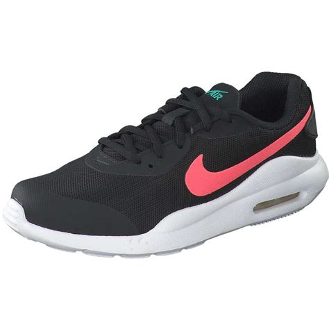 Nike Air Max Oketo Sneakers 